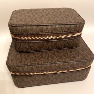 Michael Kors set of 2 cases